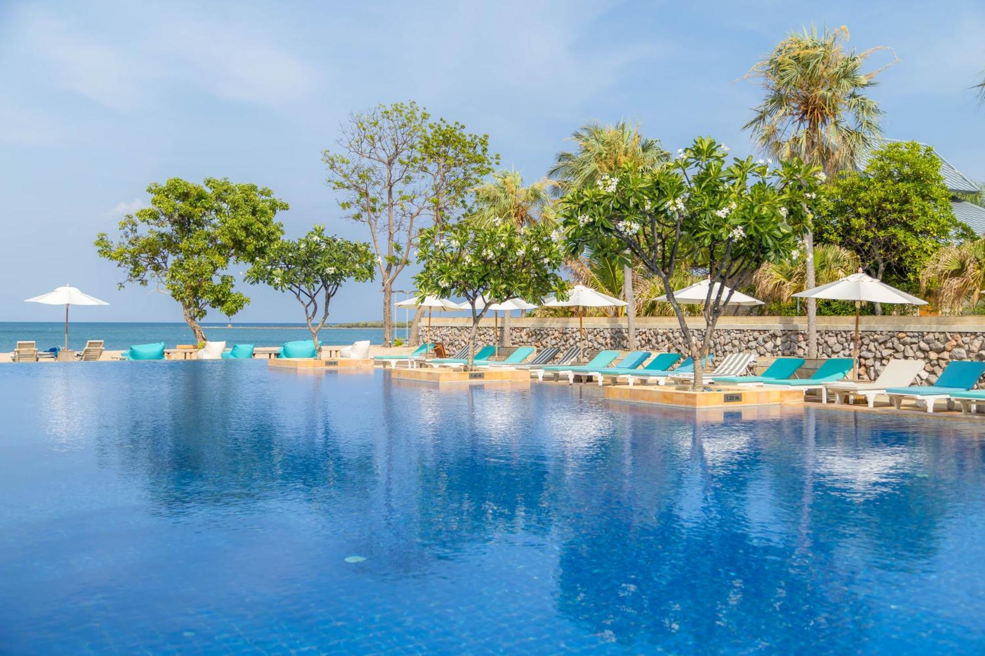 Sirarun Resort Ban Krut  Exterior photo