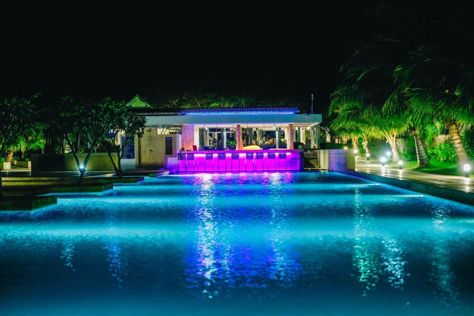 Sirarun Resort Ban Krut  Exterior photo